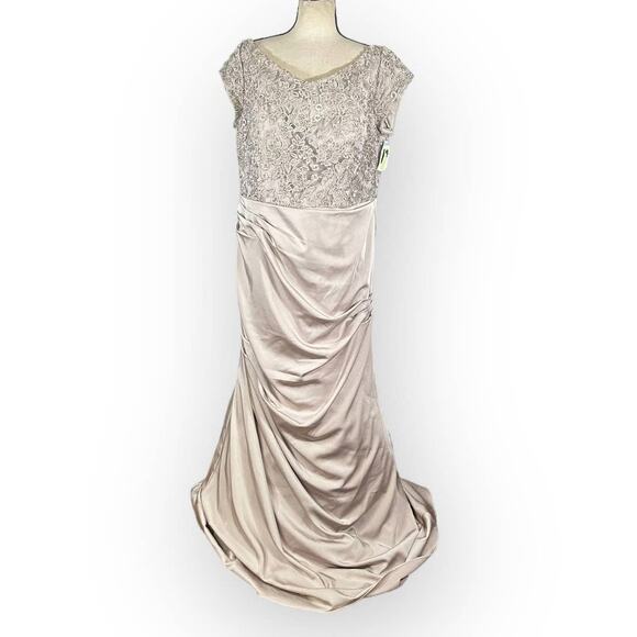 La Femme Evening Dress Women's Plus 18 Champagne Embroidered Bodice Satin NWT - Picture 1 of 8